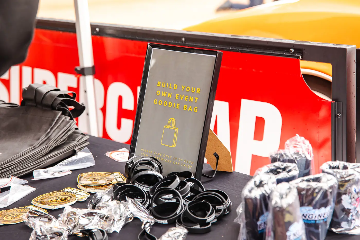 Merch & prizes