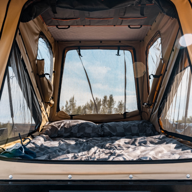 Portal Axel 79 Series LandCruiser + HardKorr Camper (16)