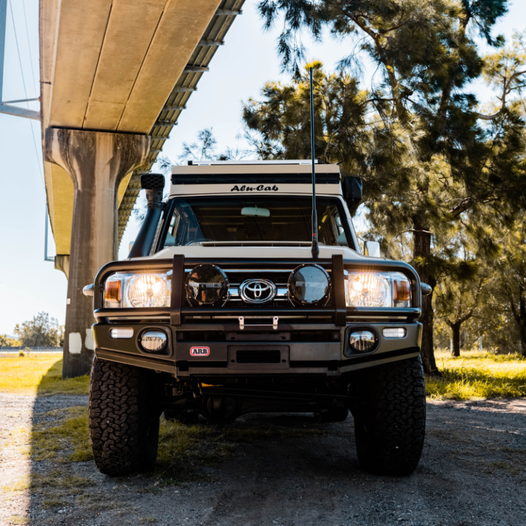 TOYOTA LANDCRUISER TROOPY (3)