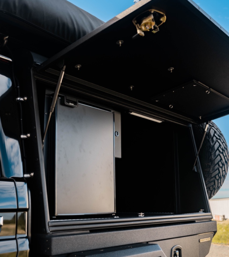 MOTOR CULTURE AUSTRALIA TOYOTA VIP LANDCRUISER 79 SERIES (3)