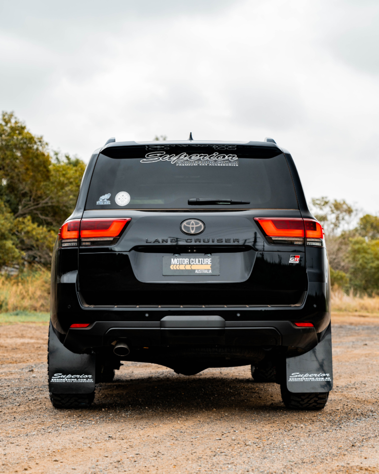 BLACK FRIDAY_ 300 SERIES GR LANDCRUISER GIVEAWAY BY MOTOR CULTURE AUSTRALIA (5)