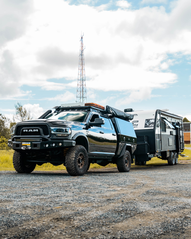 RAM2500 & 23FT VANCRAFT