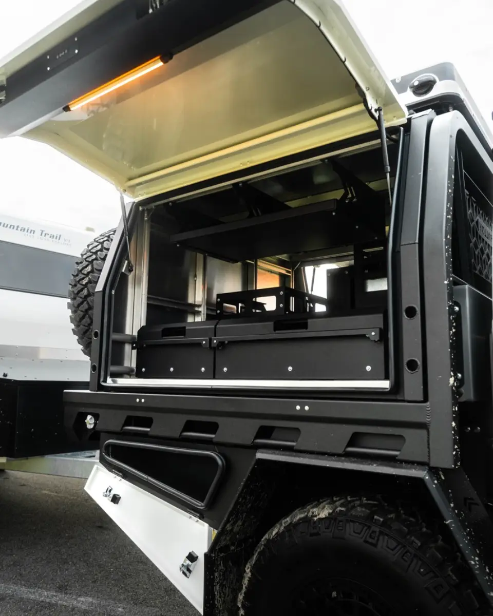 FACELIFT 79 & MOUNTAIN TRAIL MOTOR CULTURE AUSTRALIA IMAGE (4)