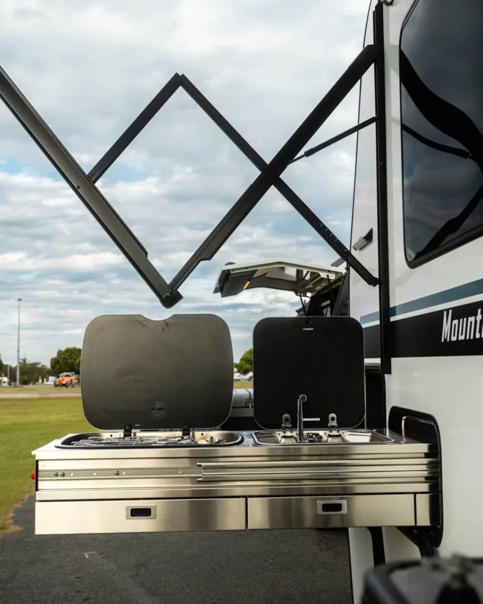 FACELIFT 79 & MOUNTAIN TRAIL MOTOR CULTURE AUSTRALIA IMAGE (8)