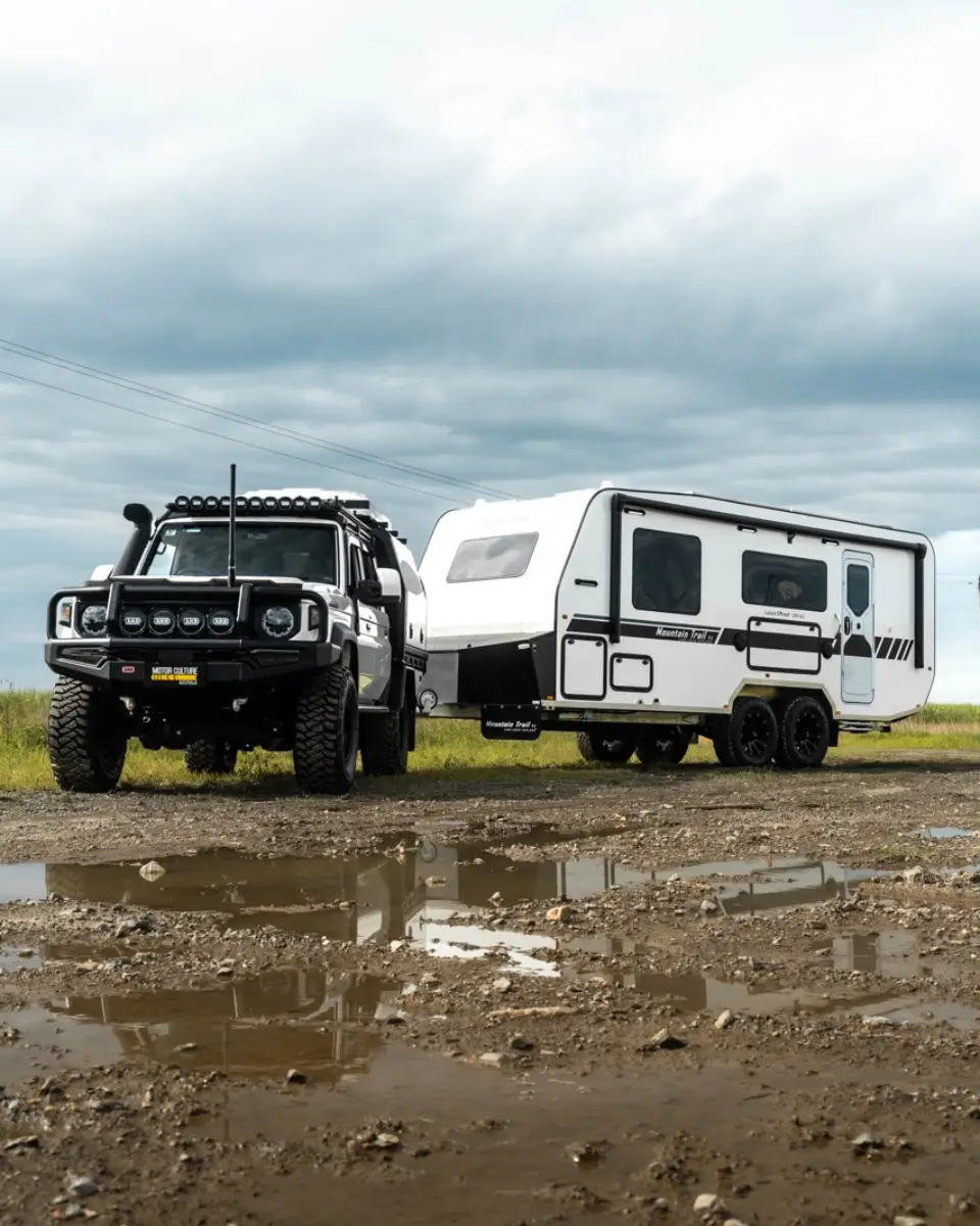 FACELIFT 79 & MOUNTAIN TRAIL MOTOR CULTURE AUSTRALIA IMAGE