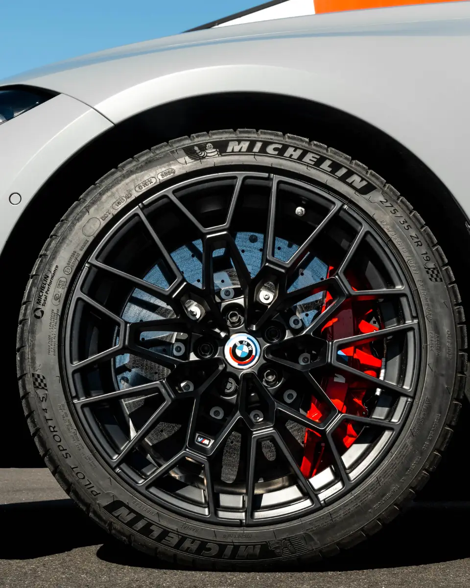 BMW M4 CSL GALLERY (14)
