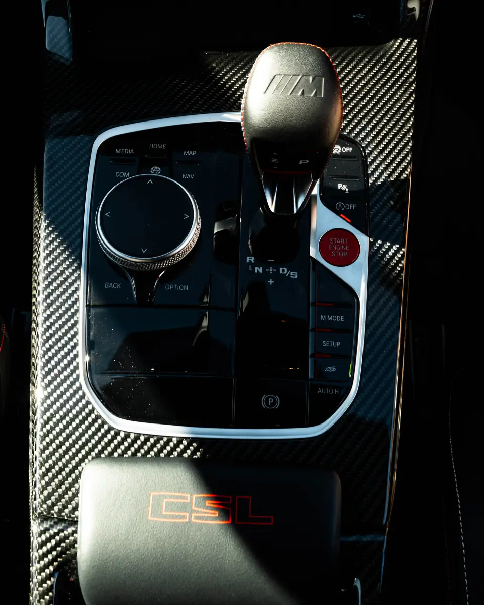 BMW M4 CSL GALLERY (30)