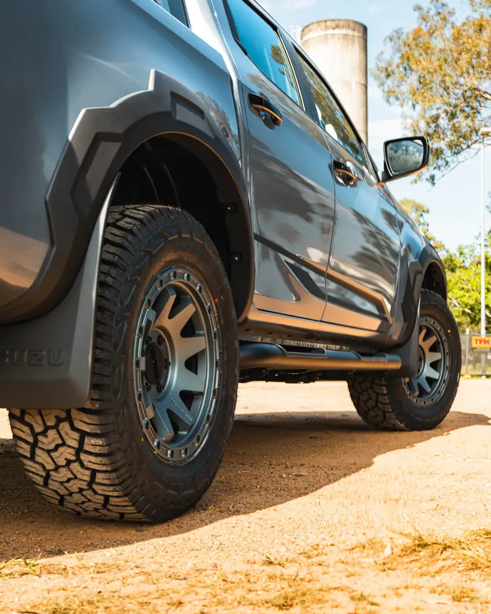 1 DAY D-MAX GALLER (2)