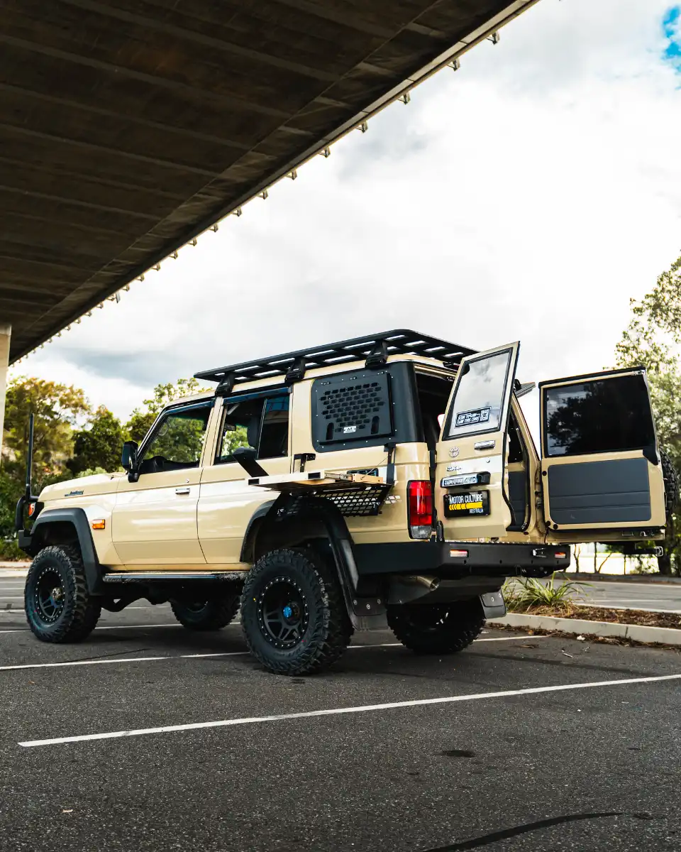 76 SERIES LANDCRUISER GALLERY (35)