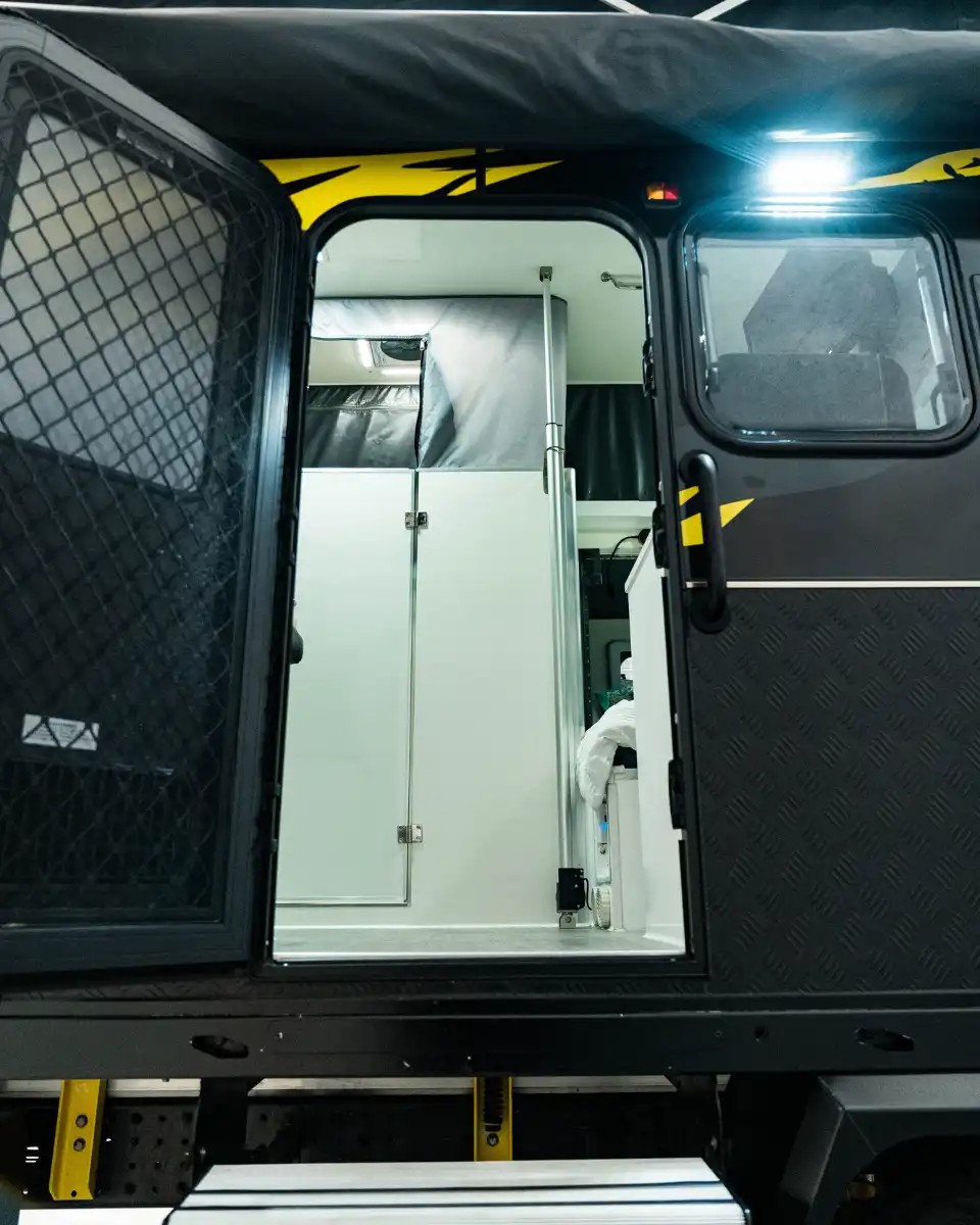 VIP BUSHWAKKA FUSO TRUCK GALLERY (18)