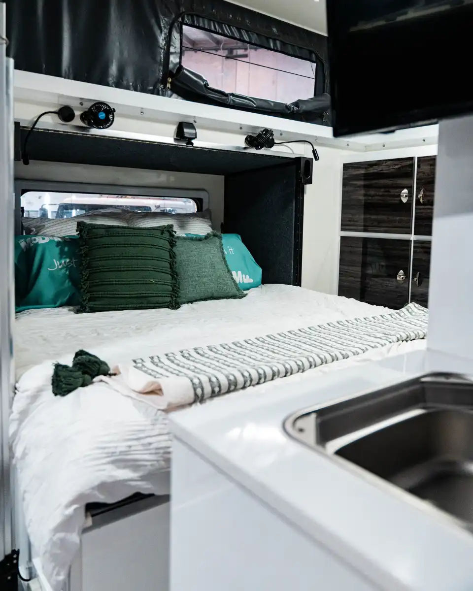 VIP BUSHWAKKA FUSO TRUCK GALLERY (21)