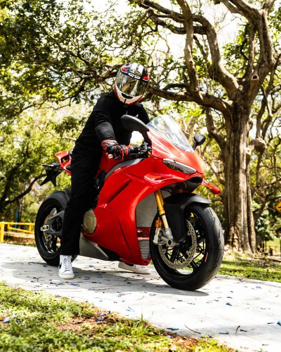 DUCATI PANIGALE V4 S