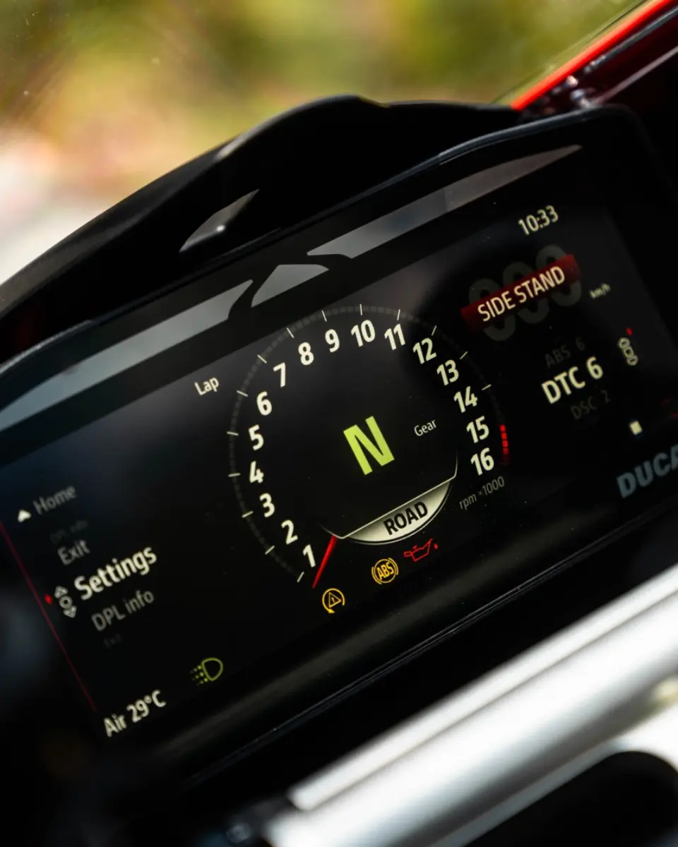 DUCATI PANIGALE V4 S MOTOR CULTURE AUSTRALIA IMAGE (31)_q75