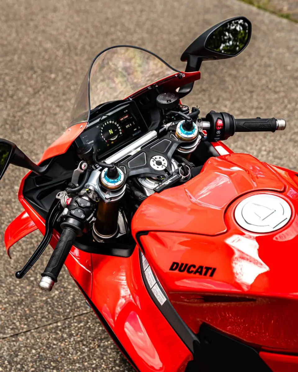 DUCATI PANIGALE V4 S MOTOR CULTURE AUSTRALIA IMAGE (9)_q75