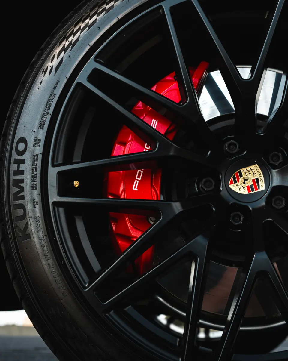 PORSCHE MACAN GTS GALLERY (10)_q75