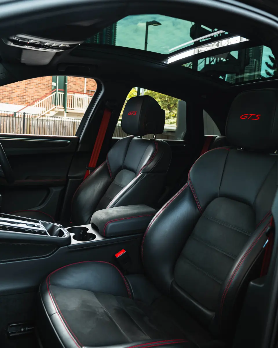 PORSCHE MACAN GTS GALLERY (25)_q75