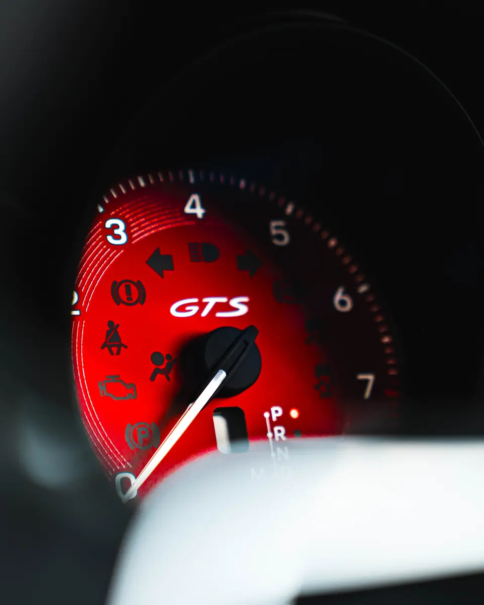 PORSCHE MACAN GTS GALLERY (29)_q75