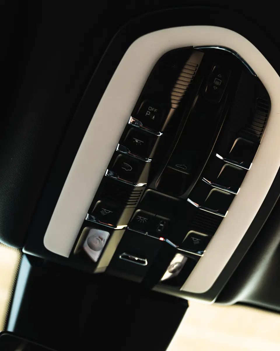 PORSCHE MACAN GTS GALLERY (30)_q75