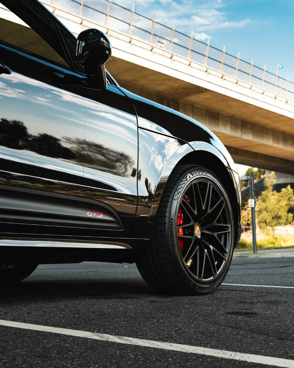 PORSCHE MACAN GTS GALLERY (9)_q75