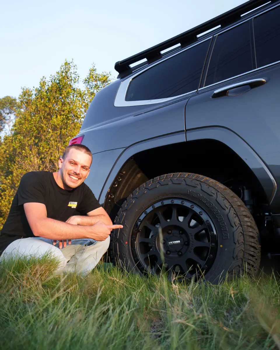 BLACK FRIDAY LC300 GALLERY (10)_q75