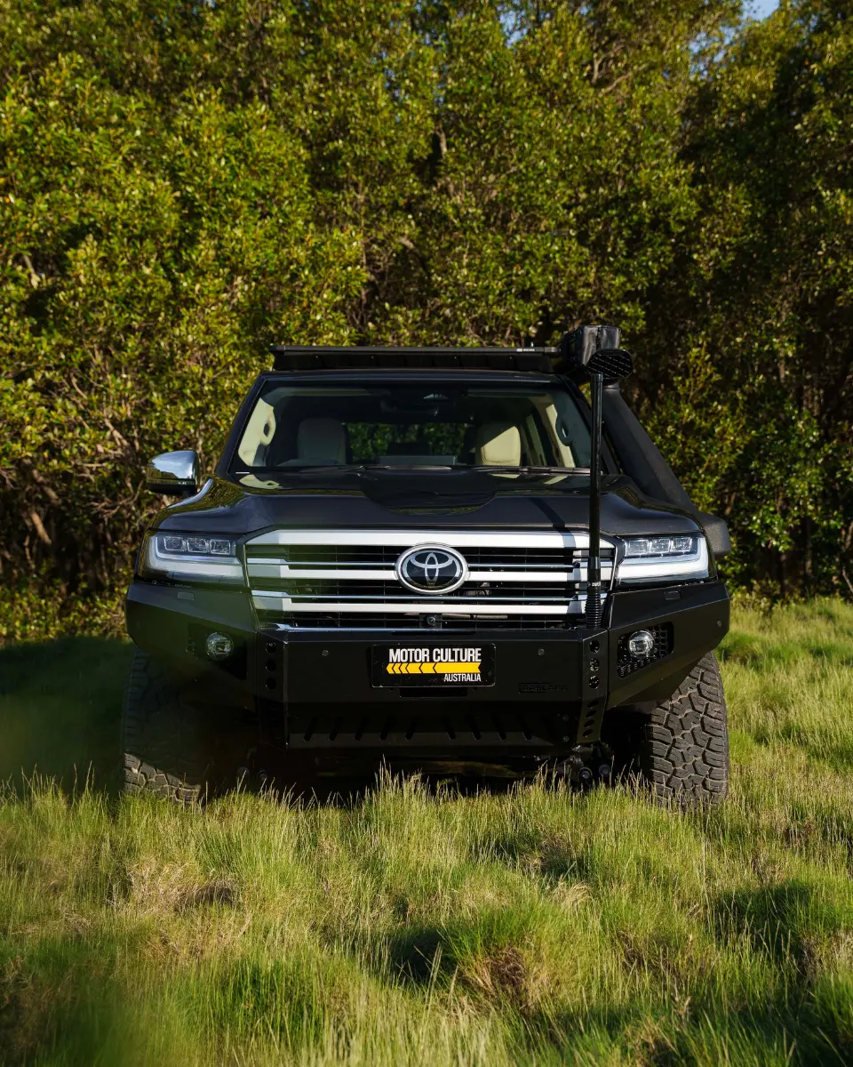 BLACK FRIDAY LC300 GALLERY (3)_q75