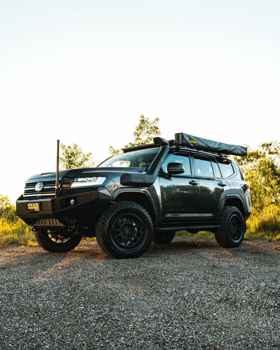 BLACK FRIDAY LC300 GALLERY UPDATED (2)_q75