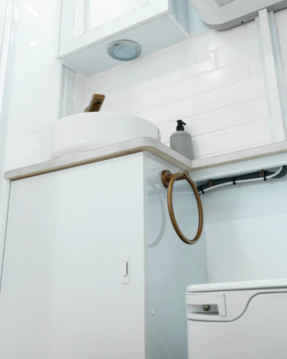 LC300-WONDERLAND-GALLERY-10_q75_q75