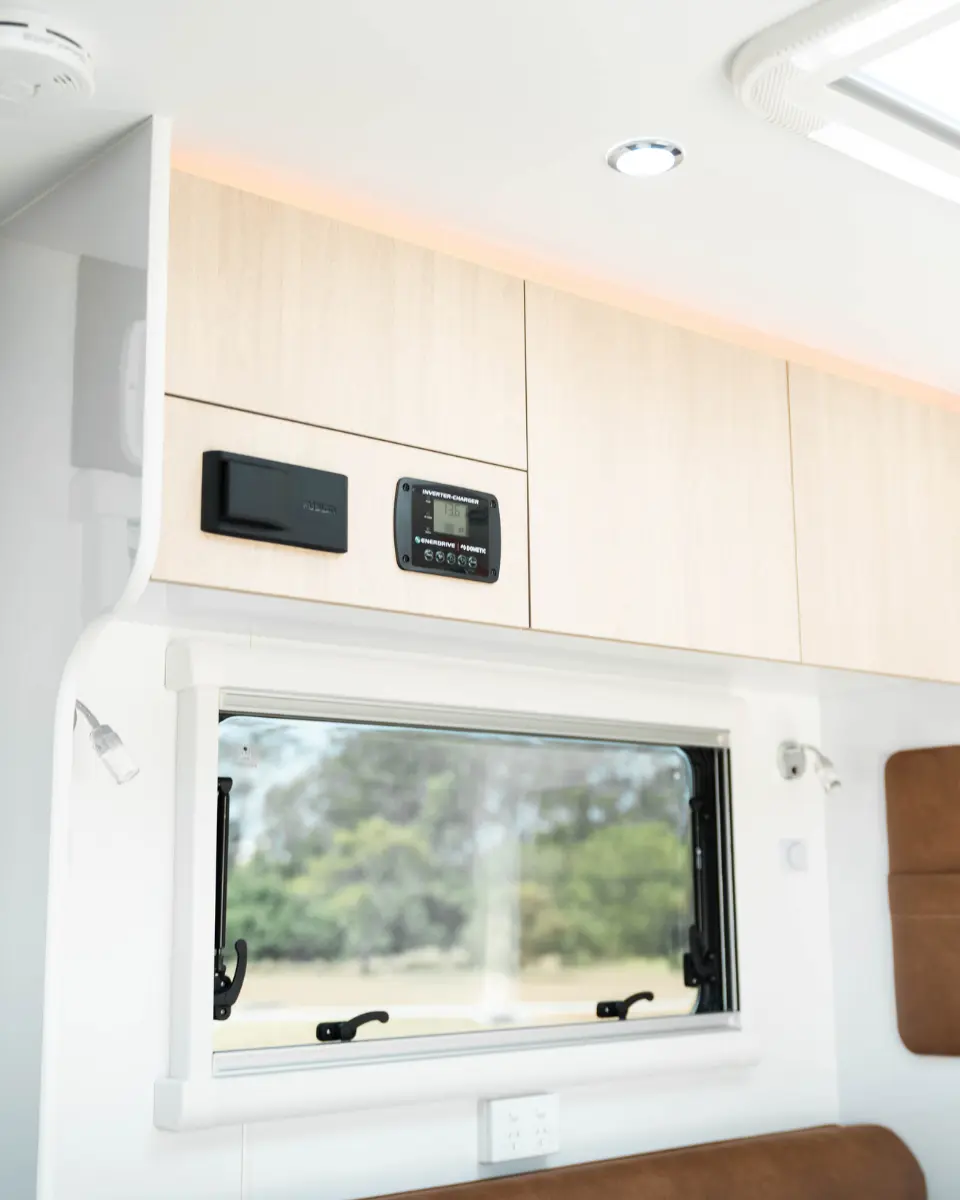 LC300-WONDERLAND-GALLERY-16_q75_q75