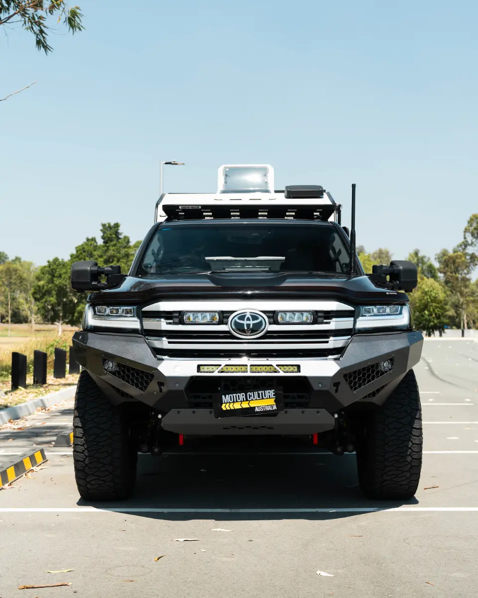 LC300-WONDERLAND-GALLERY-31_q75_q75