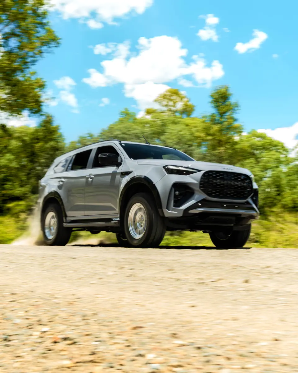 ISUZU MUX GALLERY_q75