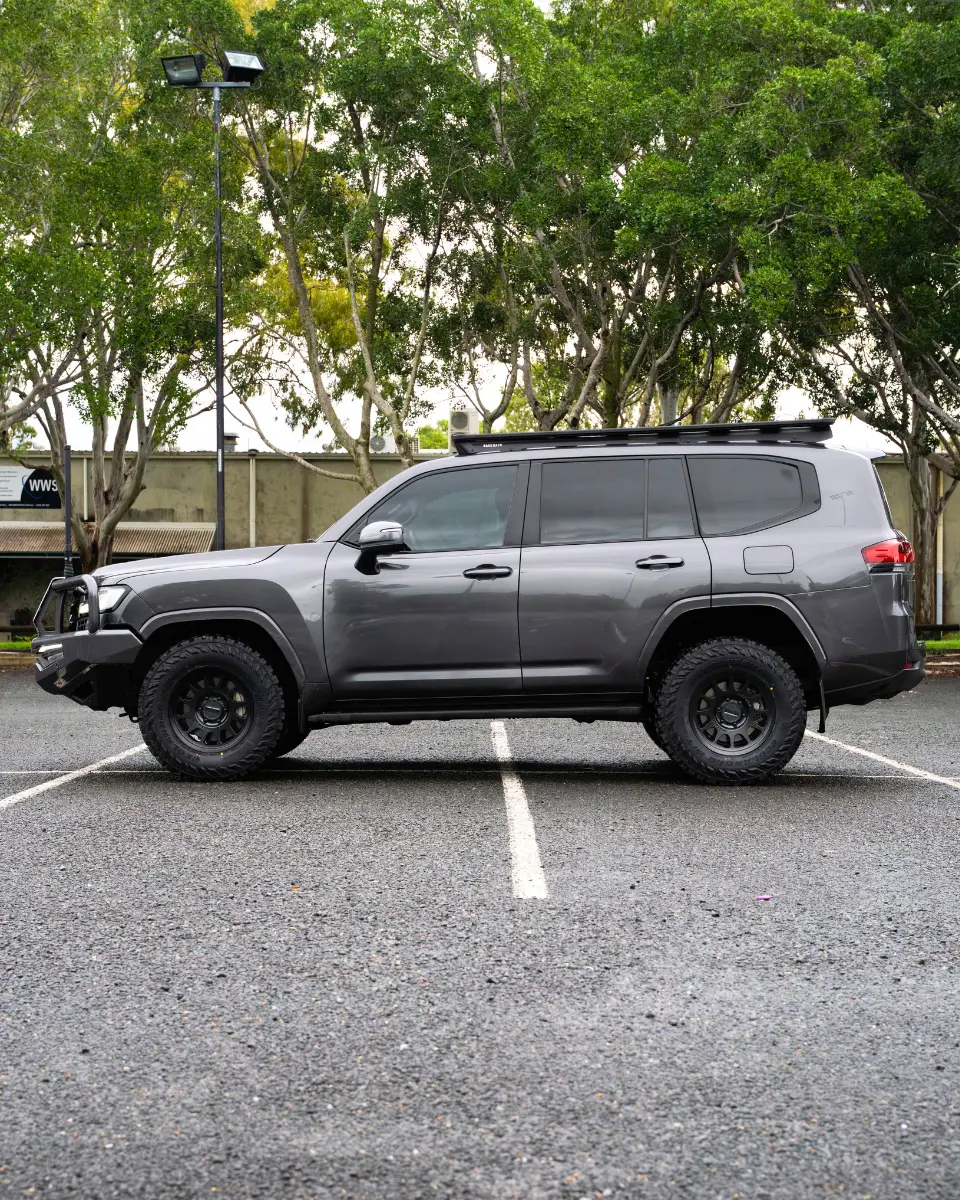 LC300 (4)_q75